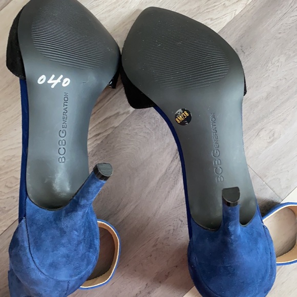 BCBG suede heels - Picture 9 of 11